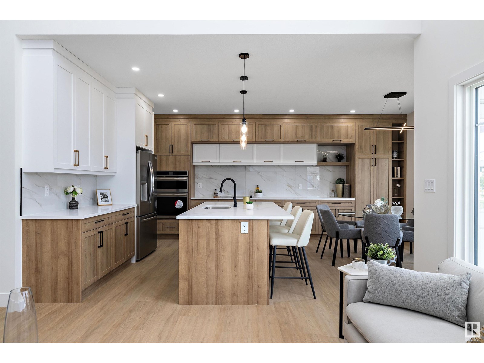 Photo 12 of 6009 Naden Landing Nw, Edmonton AB