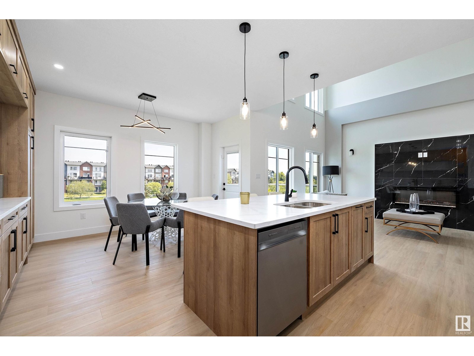 Photo 14 of 6009 Naden Landing Nw, Edmonton AB
