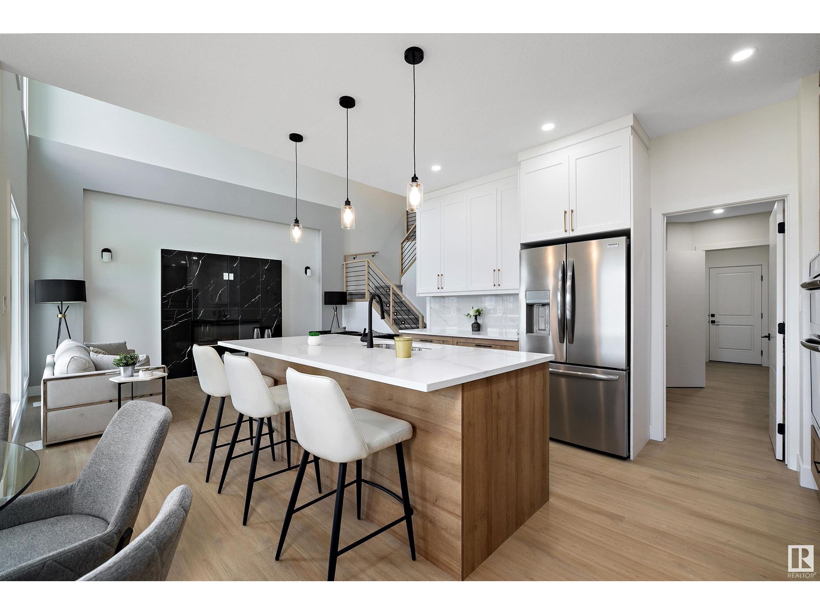 Photo 15 of 6009 Naden Landing Nw, Edmonton AB