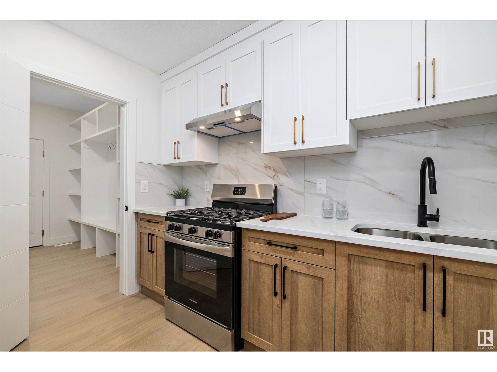 Photo 18 of 6009 Naden Landing Nw, Edmonton AB