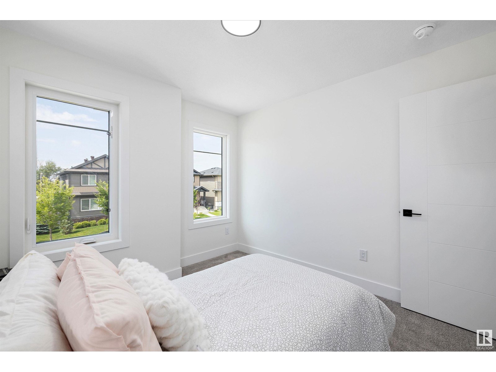 Photo 33 of 6009 Naden Landing Nw, Edmonton AB