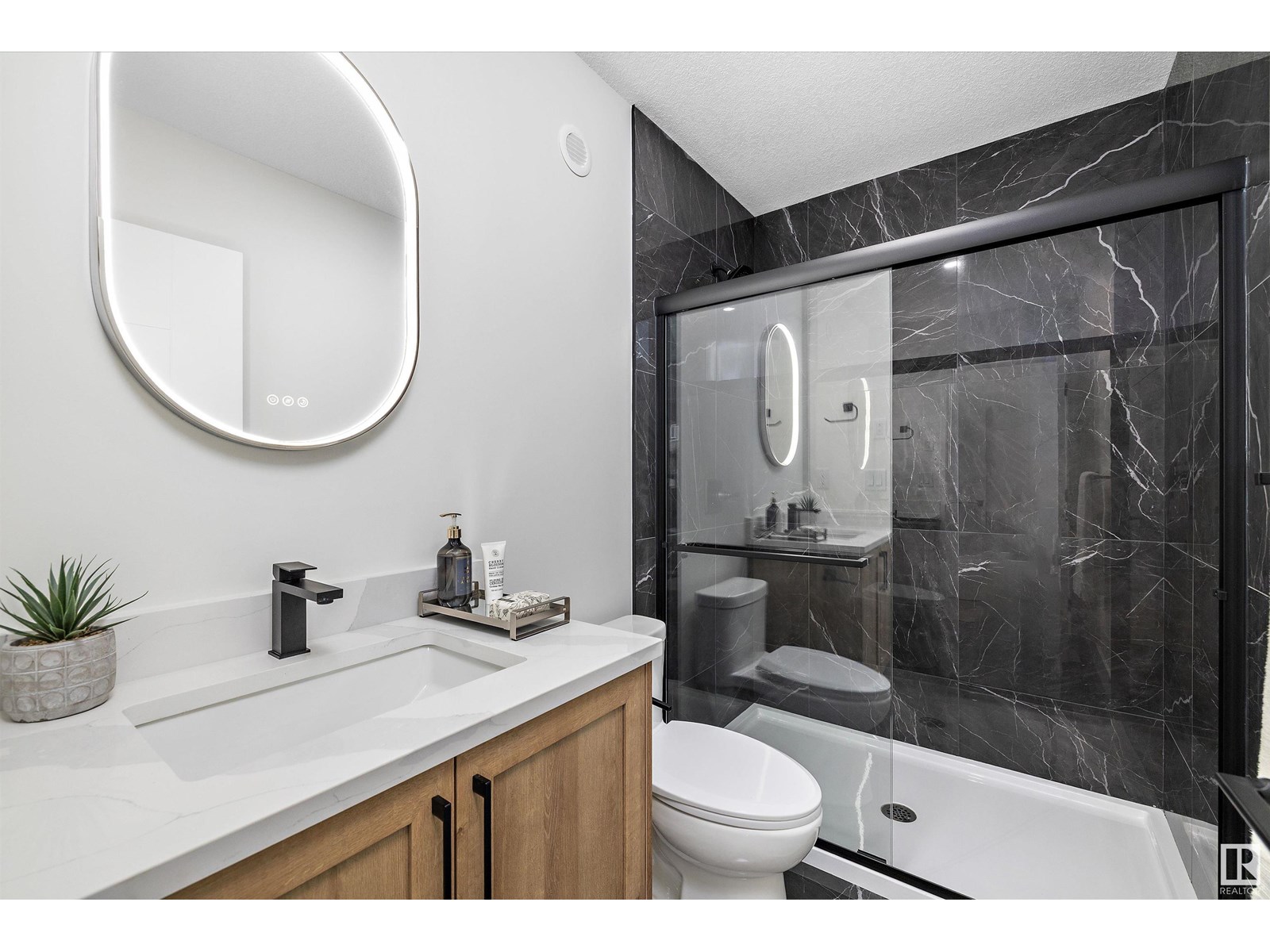 Photo 21 of 6009 Naden Landing Nw, Edmonton AB