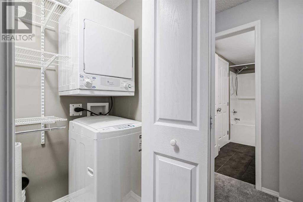 Single Family House for Sale in   Eversyde Avenue SW Evergreen Calgary 