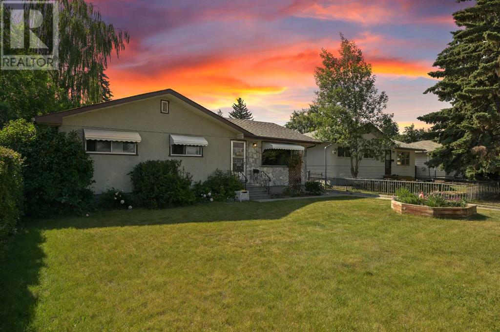 2427 39 Street SE, Calgary, Alberta