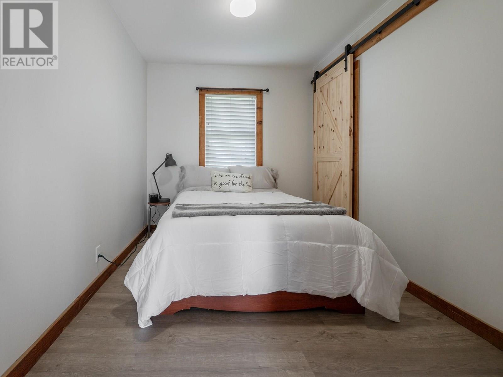 716/718 HILLCREST ROAD, Gibsons