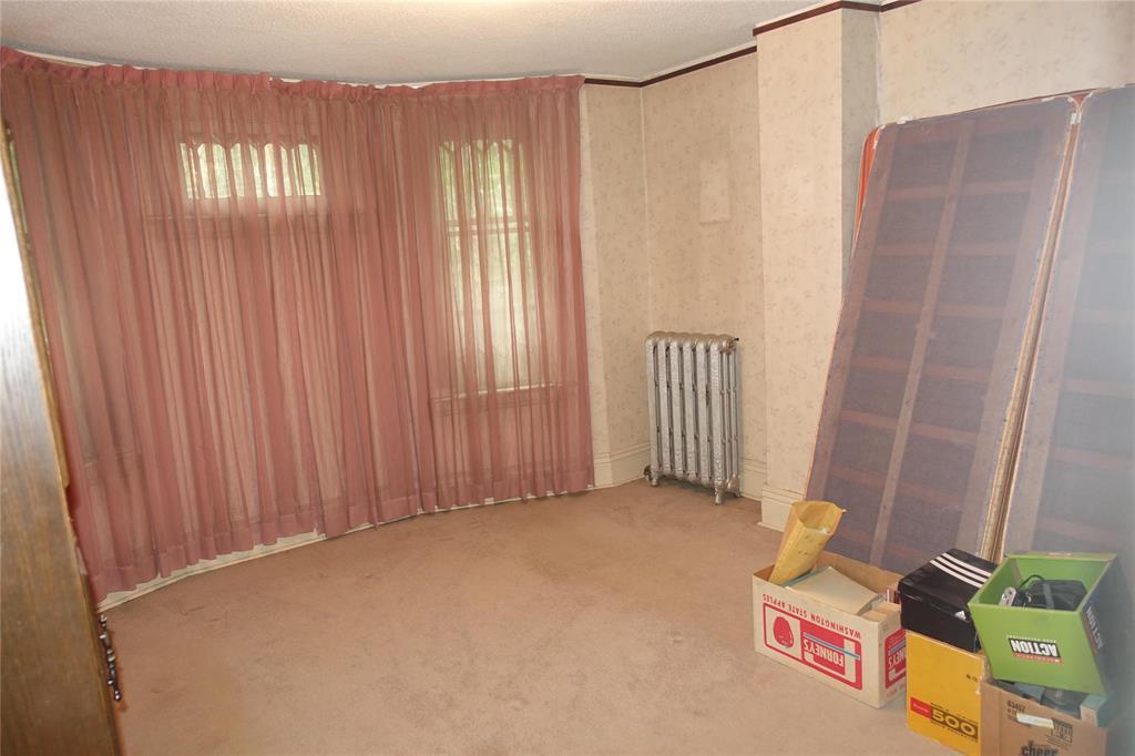 Photo 15 of 955 Mcmillan Avenue, Winnipeg MB
