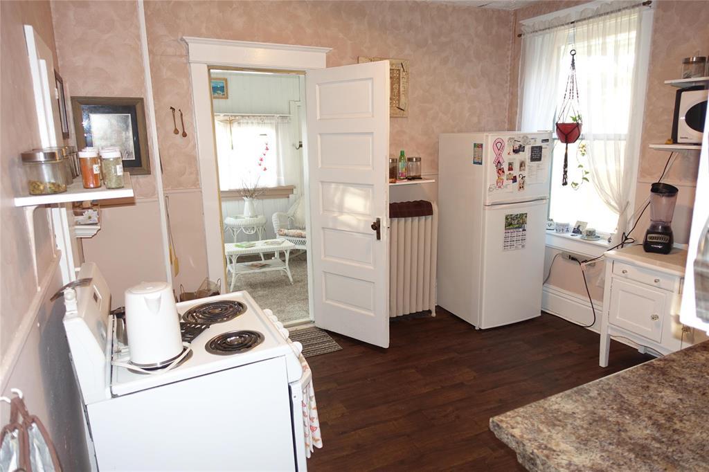 Photo 12 of 957 Mcmillan Avenue, Winnipeg MB