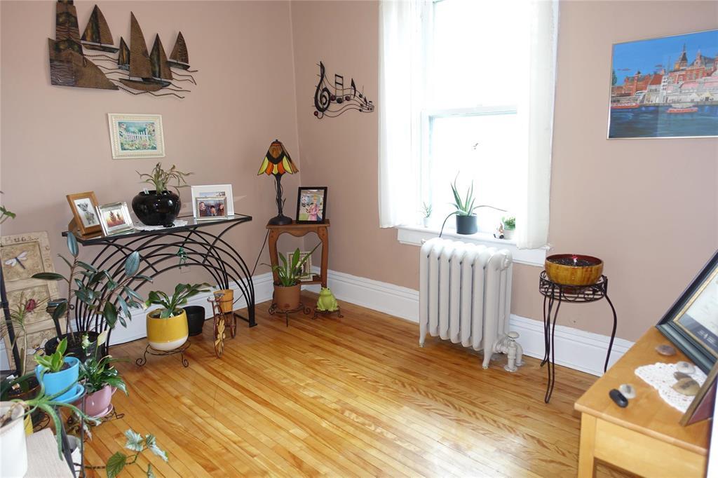 Photo 15 of 957 Mcmillan Avenue, Winnipeg MB