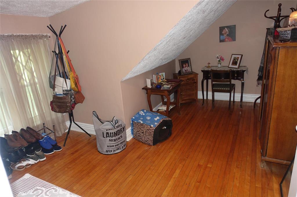 Photo 21 of 957 Mcmillan Avenue, Winnipeg MB