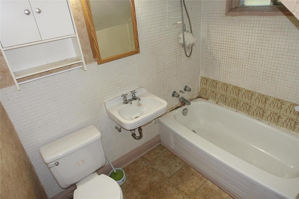 Photo 28 of 957 Mcmillan Avenue, Winnipeg MB