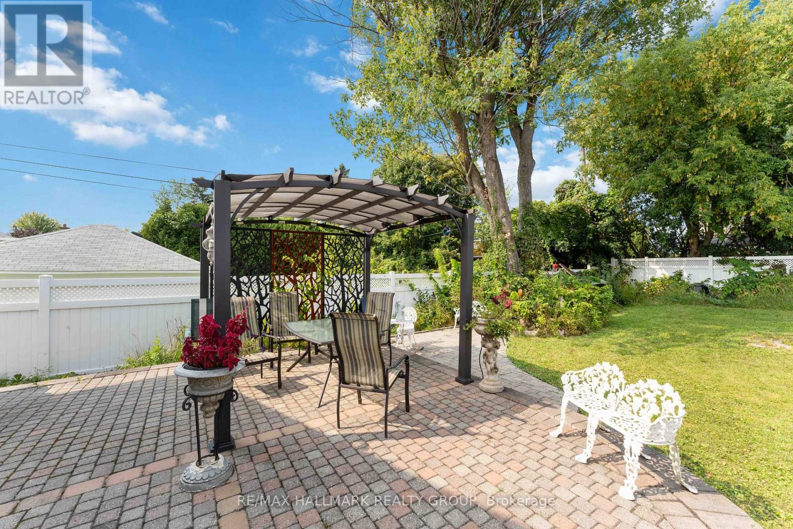 Photo 34 of 431 Blake Boulevard, Ottawa ON