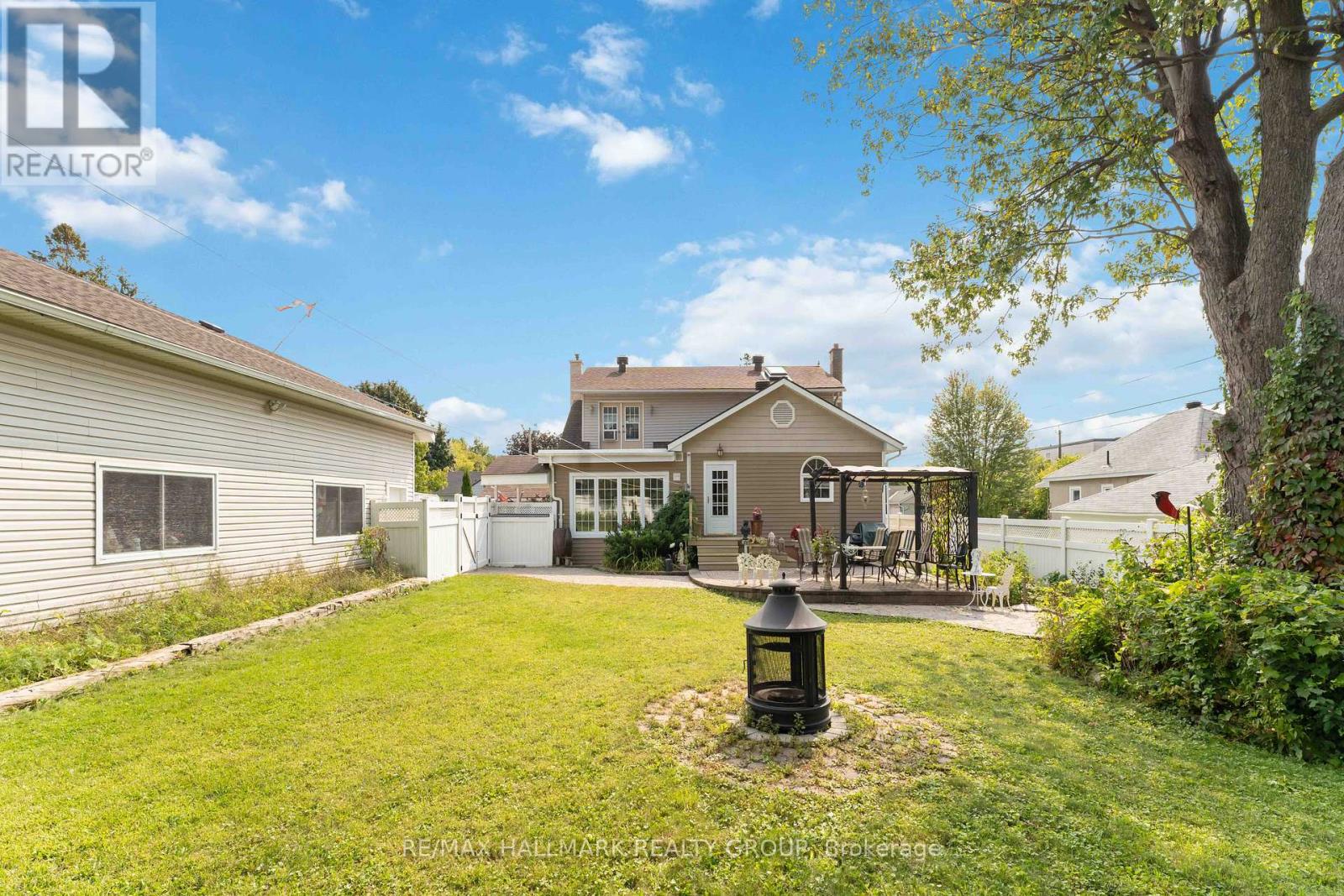 Photo 36 of 431 Blake Boulevard, Ottawa ON