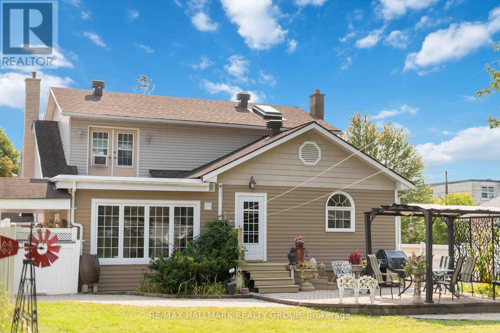 Photo 37 of 431 Blake Boulevard, Ottawa ON