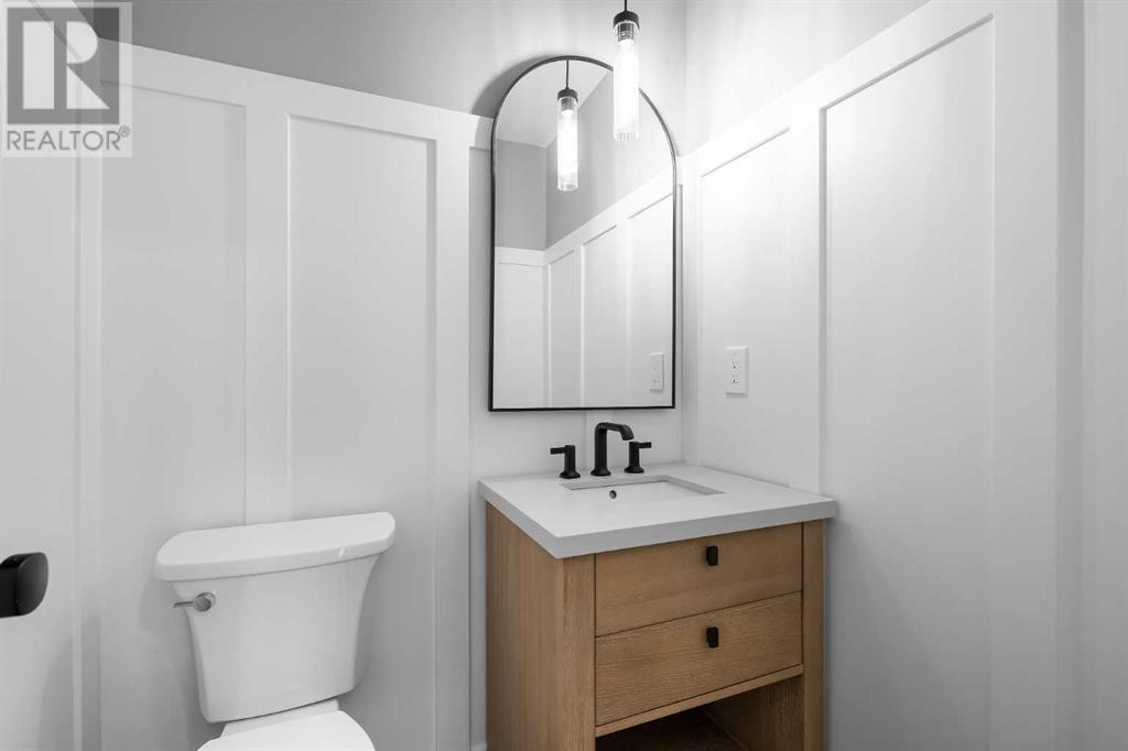 Single Family House 4 Level for Sale in  Point Mckay Road NW Point McKay Calgary 