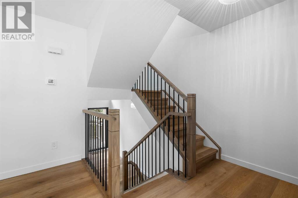 Single Family House 4 Level for Sale in  Point Mckay Road NW Point McKay Calgary 