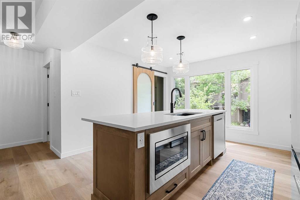 Single Family House 4 Level for Sale in  Point Mckay Road NW Point McKay Calgary 