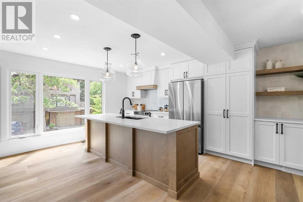Single Family House 4 Level for Sale in  Point Mckay Road NW Point McKay Calgary 