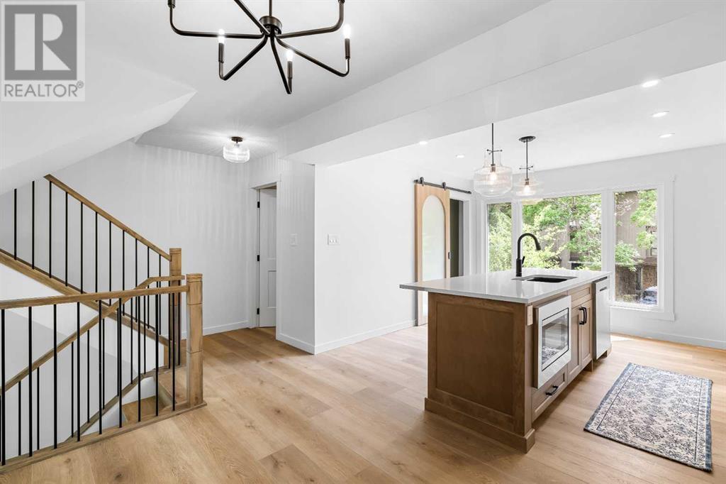 Single Family House 4 Level for Sale in  Point Mckay Road NW Point McKay Calgary 