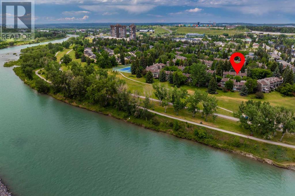 Single Family House 4 Level for Sale in  Point Mckay Road NW Point McKay Calgary 