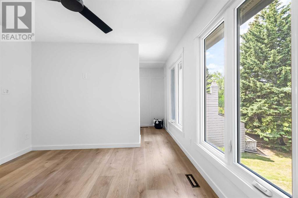 Single Family House 4 Level for Sale in  Point Mckay Road NW Point McKay Calgary 