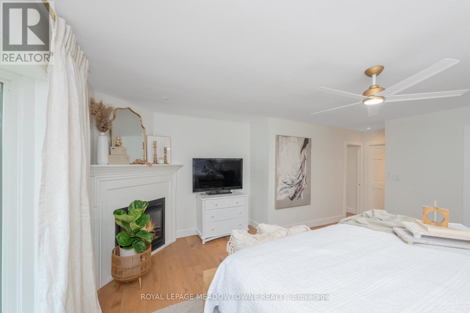 Photo 31 of 27 Tweedle Street, Halton Hills ON
