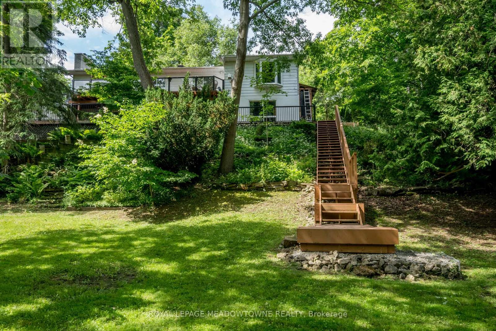 Photo 33 of 27 Tweedle Street, Halton Hills ON