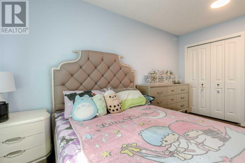 Single Family House for Sale in  Calhoun Crescent NE Livingston Calgary 