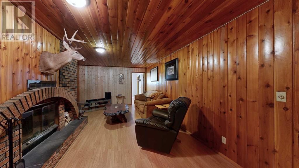 Single Family House Bungalow for Sale in   StreetClose Parkdale Stettler 