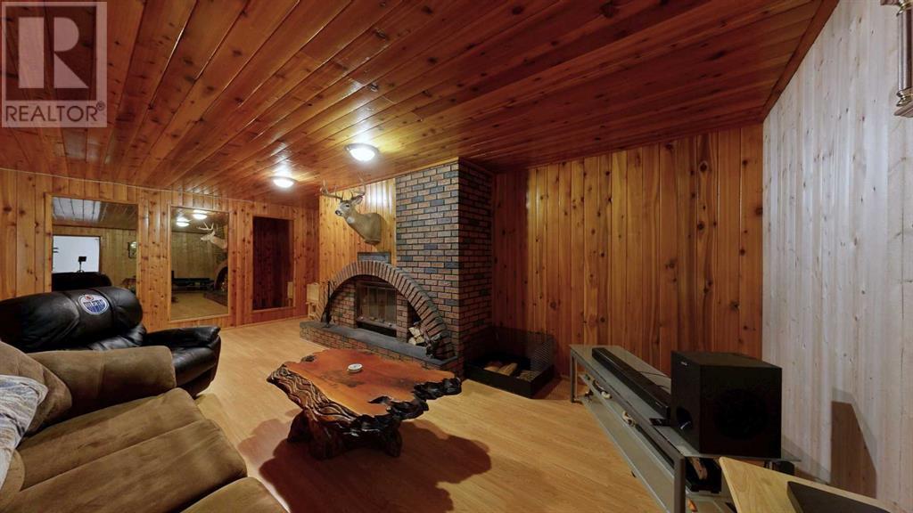 Single Family House Bungalow for Sale in   StreetClose Parkdale Stettler 