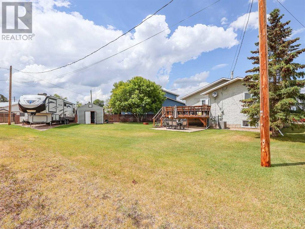 Single Family House Bungalow for Sale in   StreetClose Parkdale Stettler 