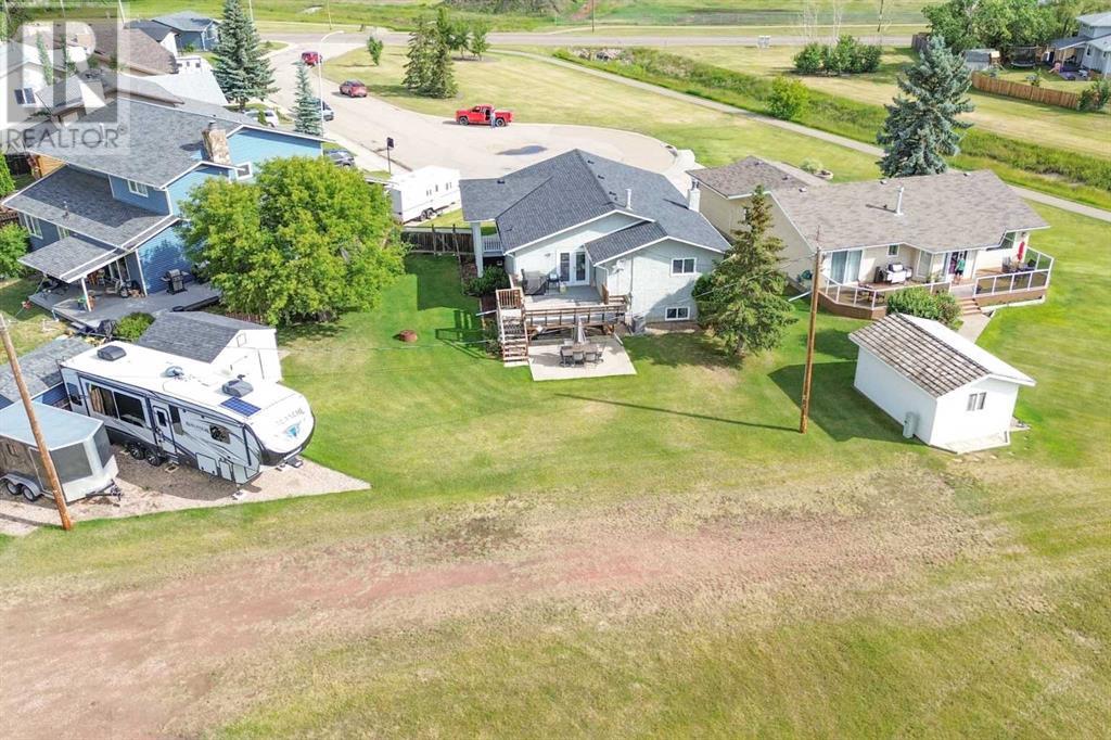 Single Family House Bungalow for Sale in   StreetClose Parkdale Stettler 