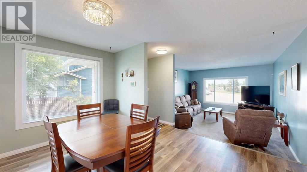 Single Family House Bungalow for Sale in   StreetClose Parkdale Stettler 