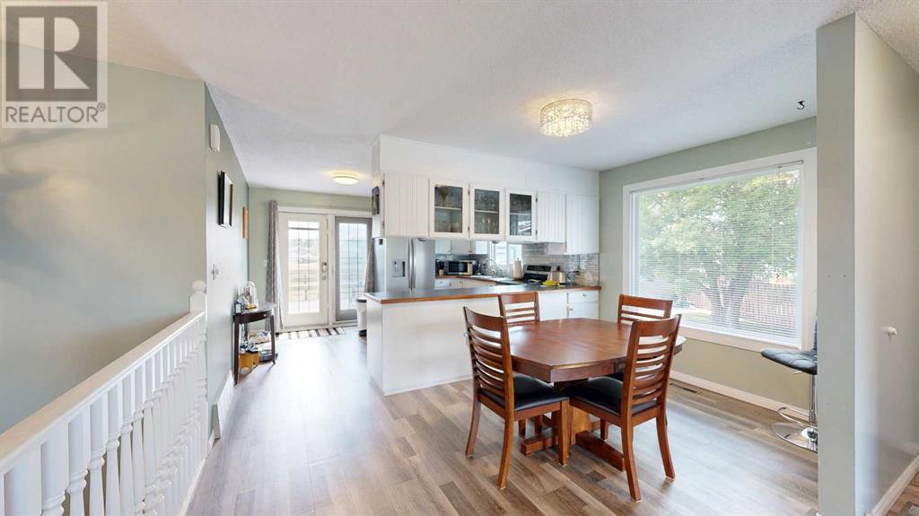 Single Family House Bungalow for Sale in   StreetClose Parkdale Stettler 