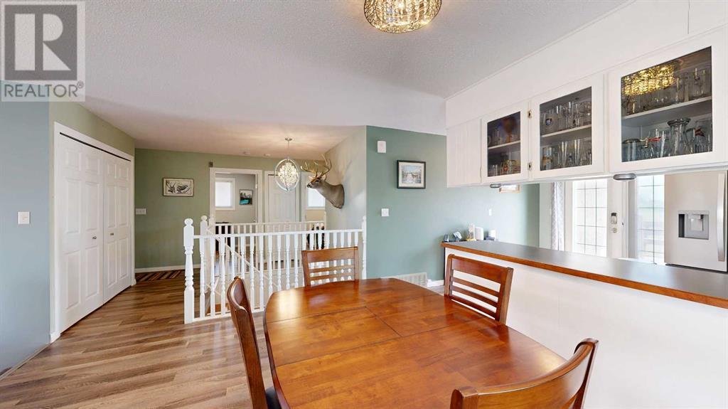 Single Family House Bungalow for Sale in   StreetClose Parkdale Stettler 