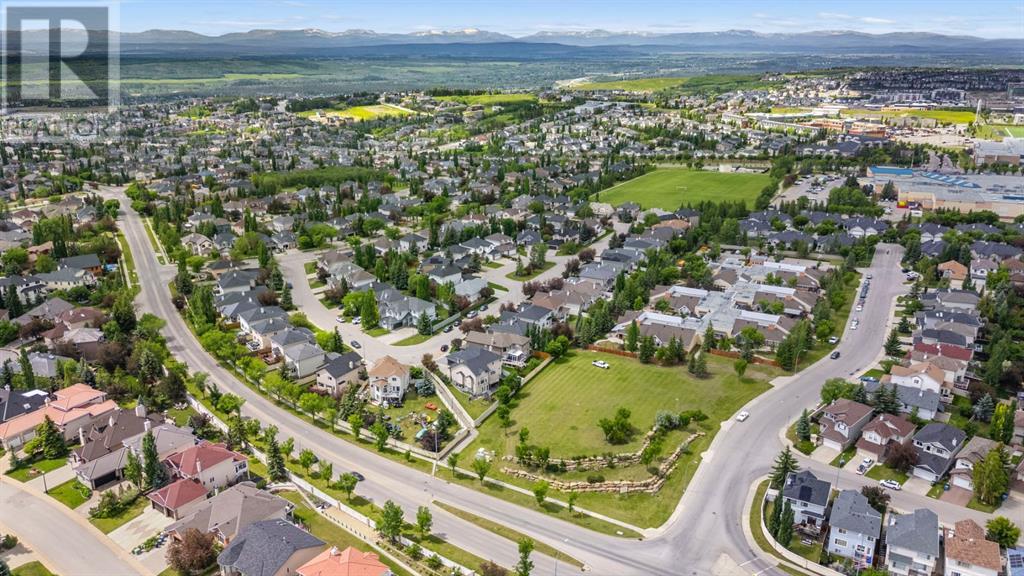 Single Family House for Sale in  Simcoe Crescent SW Signal Hill Calgary 
