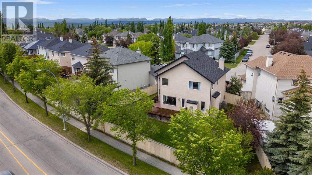 Single Family House for Sale in  Simcoe Crescent SW Signal Hill Calgary 