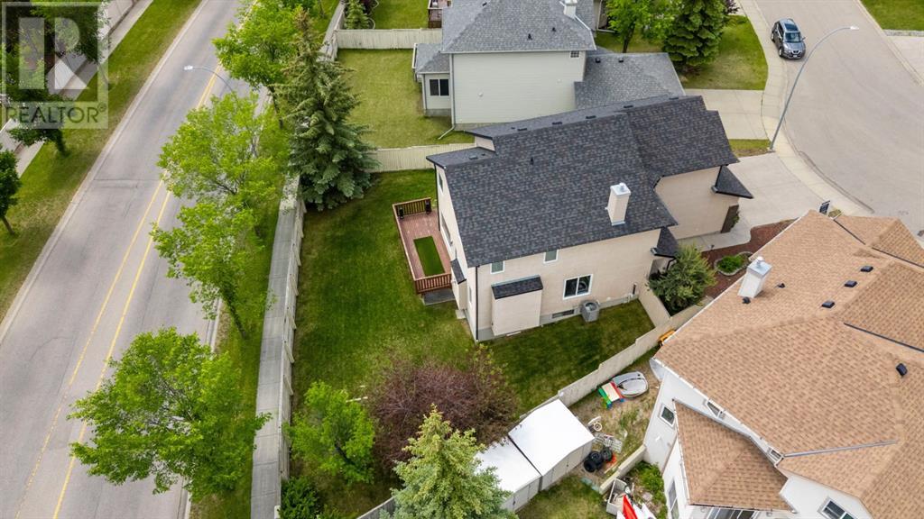 Single Family House for Sale in  Simcoe Crescent SW Signal Hill Calgary 
