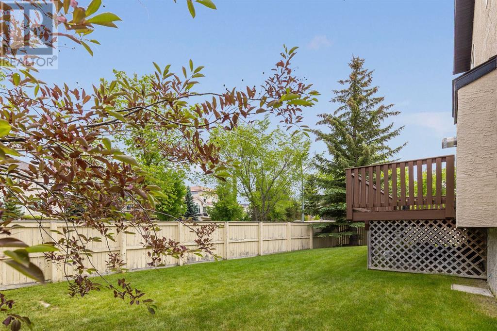 Single Family House for Sale in  Simcoe Crescent SW Signal Hill Calgary 