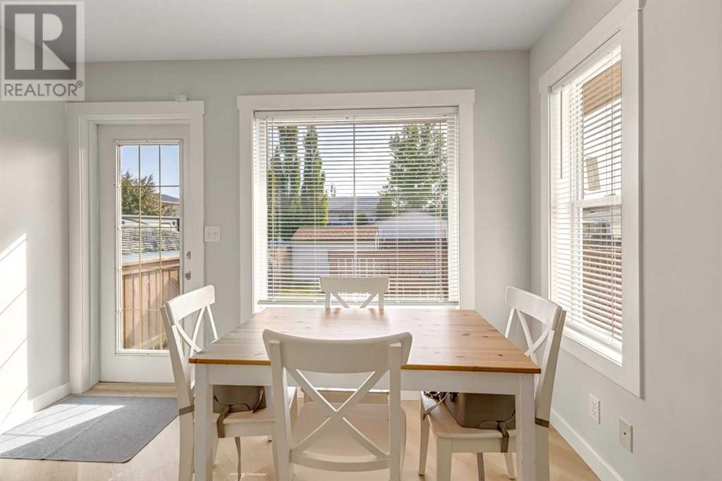 Photo 11 of 35 Logan Close, Red Deer AB