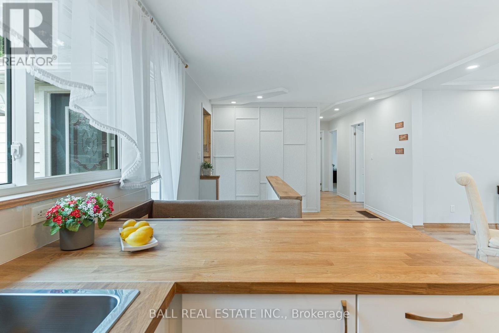 Photo 26 of 3 Larch Street, Highlands East ON