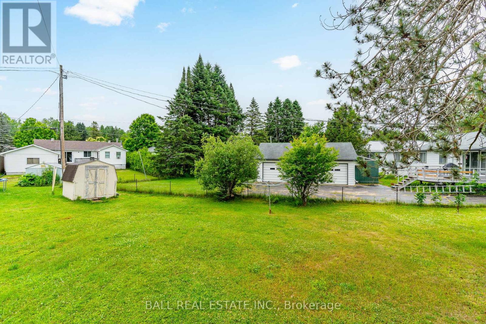 Photo 12 of 3 Larch Street, Highlands East ON