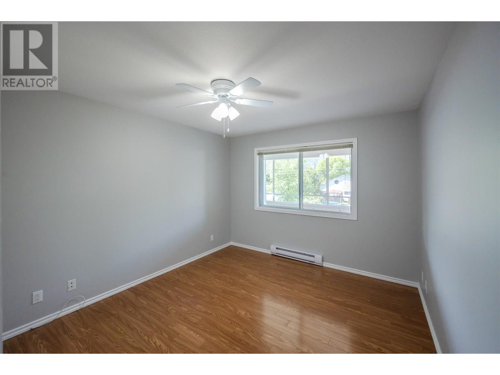 208 272 Green Avenue West, Penticton