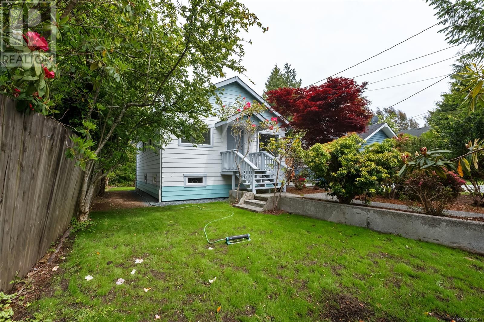 1527 Peninsula Rd, Ucluelet