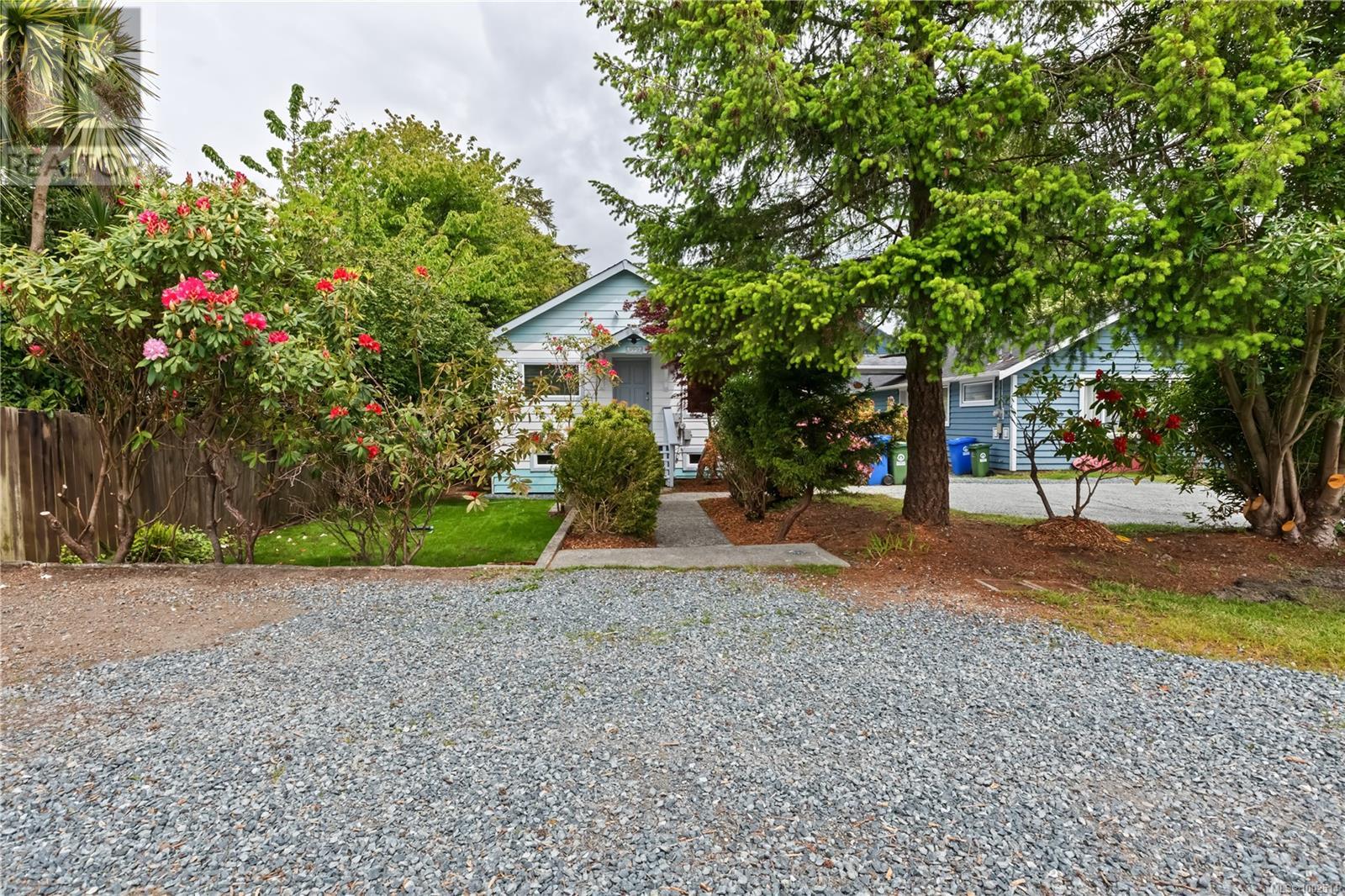 1527 Peninsula Rd, Ucluelet