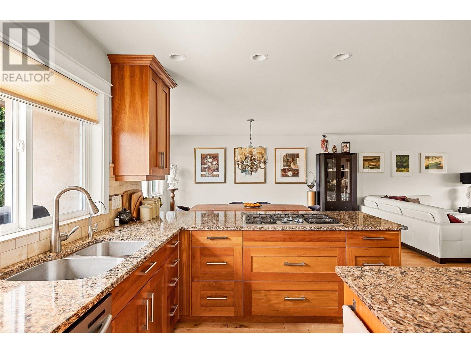  1670 Pritchard Drive, West Kelowna
