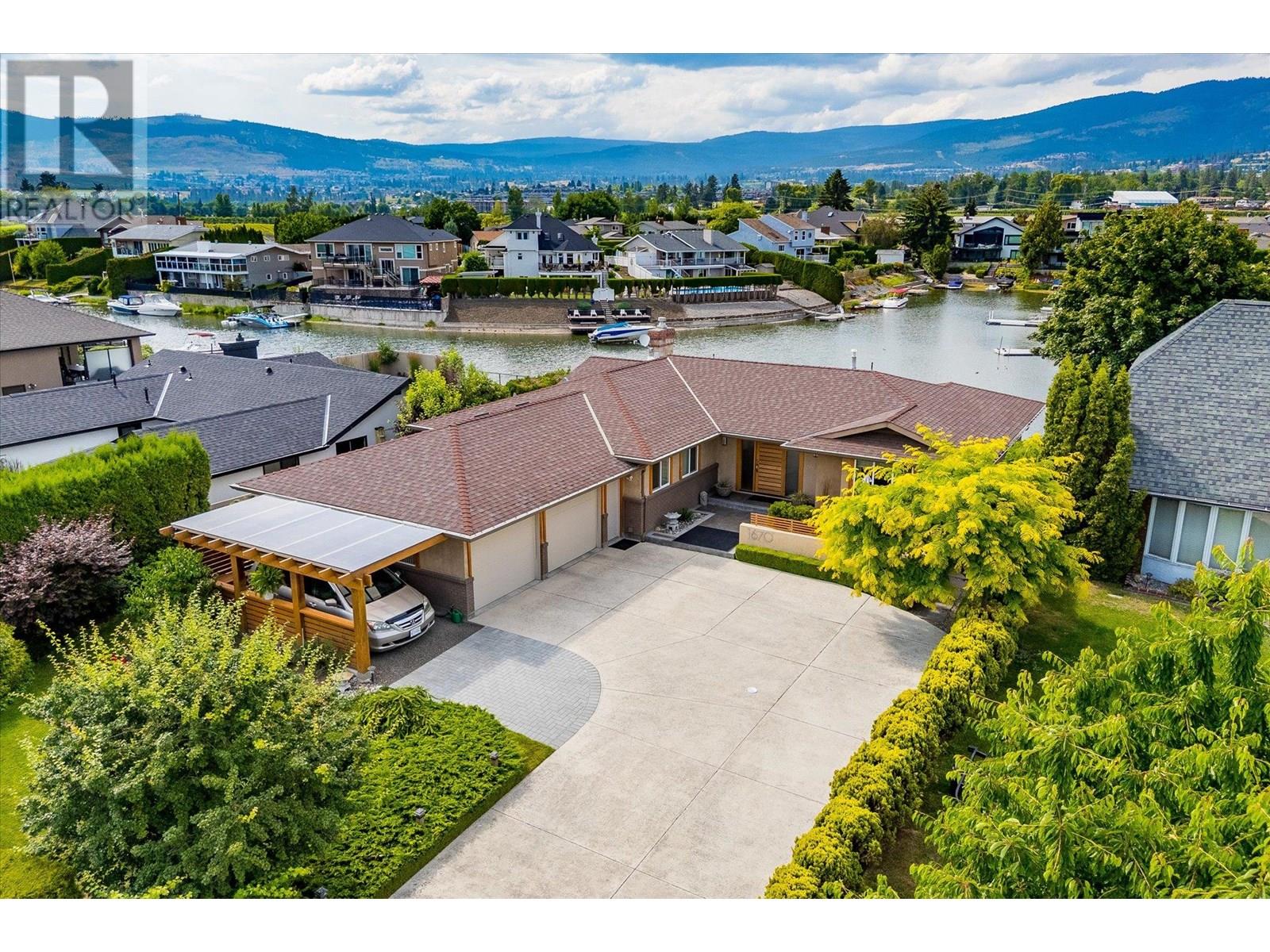  1670 Pritchard Drive, West Kelowna
