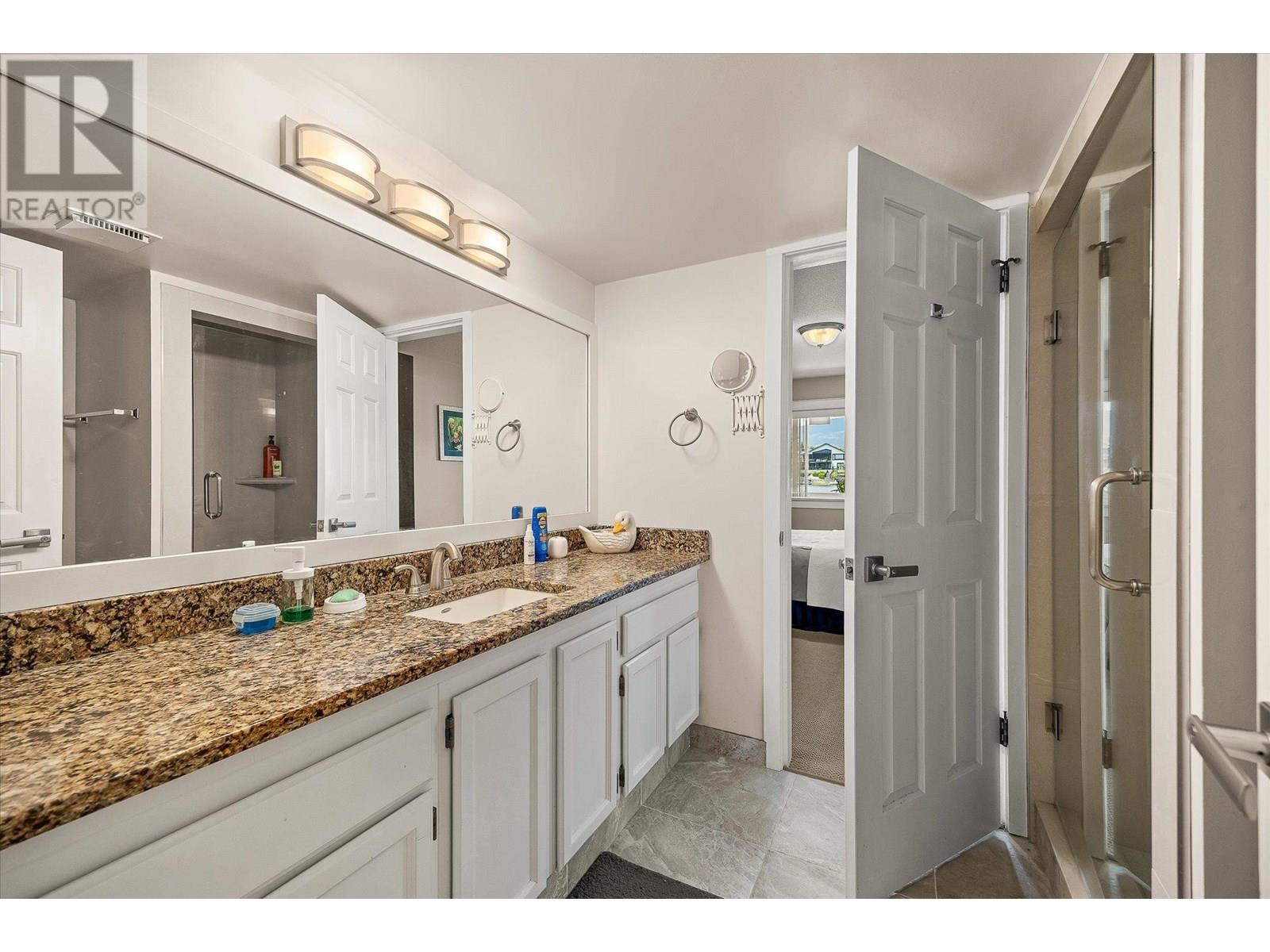  1670 Pritchard Drive, West Kelowna