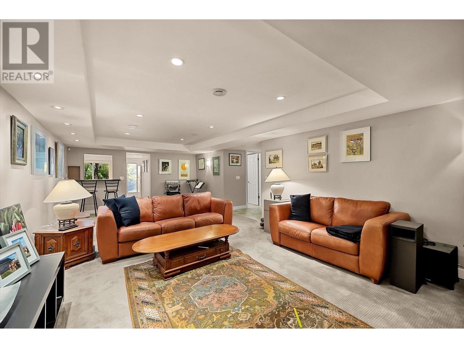  1670 Pritchard Drive, West Kelowna