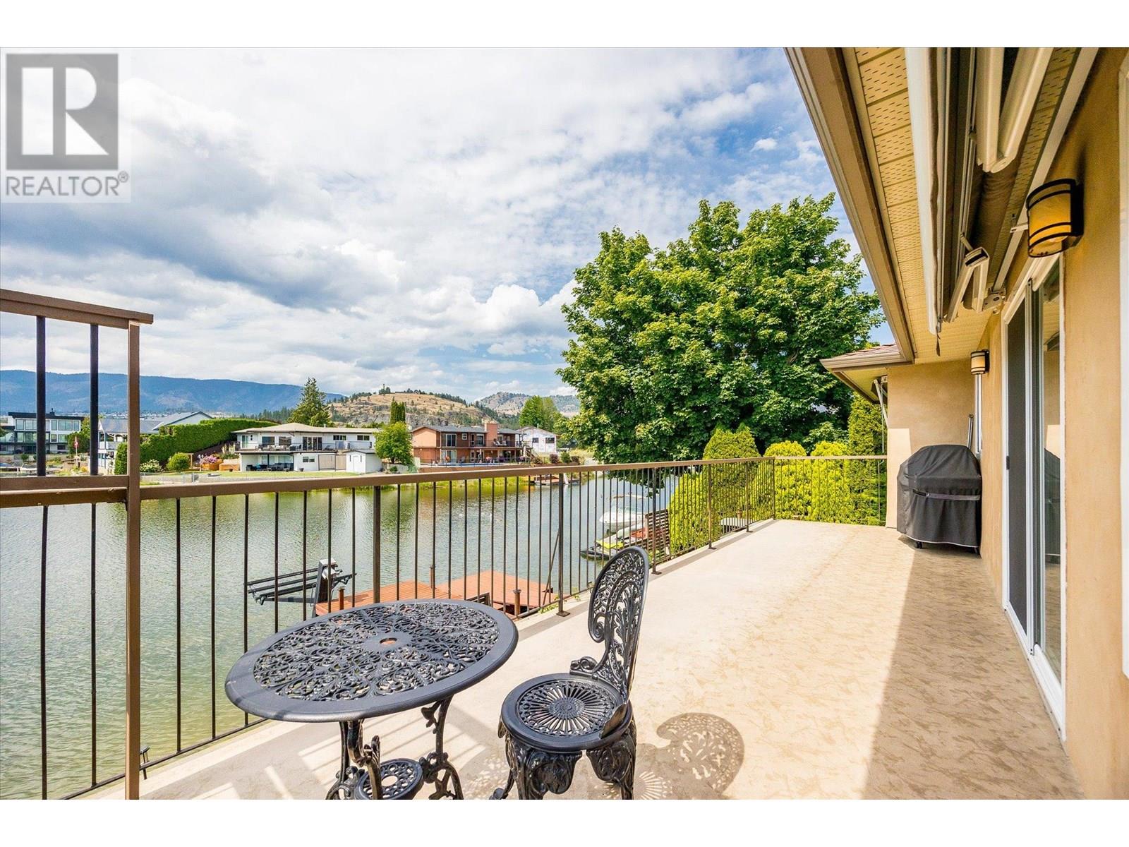  1670 Pritchard Drive, West Kelowna