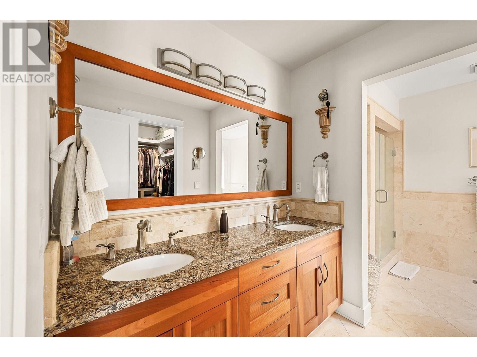  1670 Pritchard Drive, West Kelowna